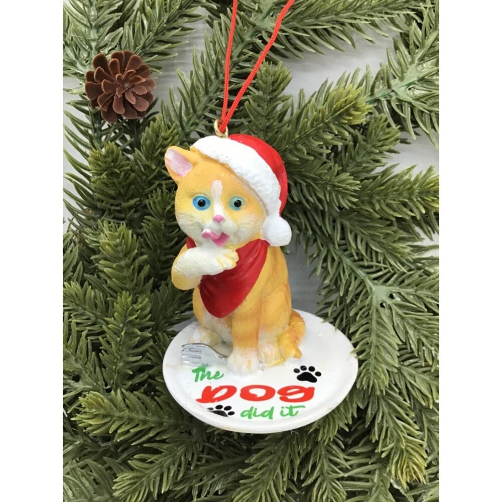 CAT Christmas Ornament‎ 'The Dog Did It' Licking Paws Humorous Feline
